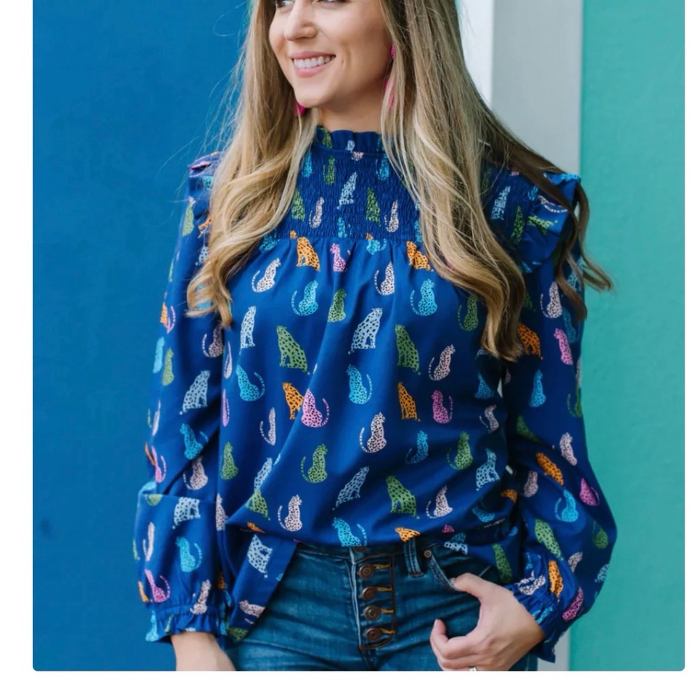 Chic Blue Patterned Blouse
